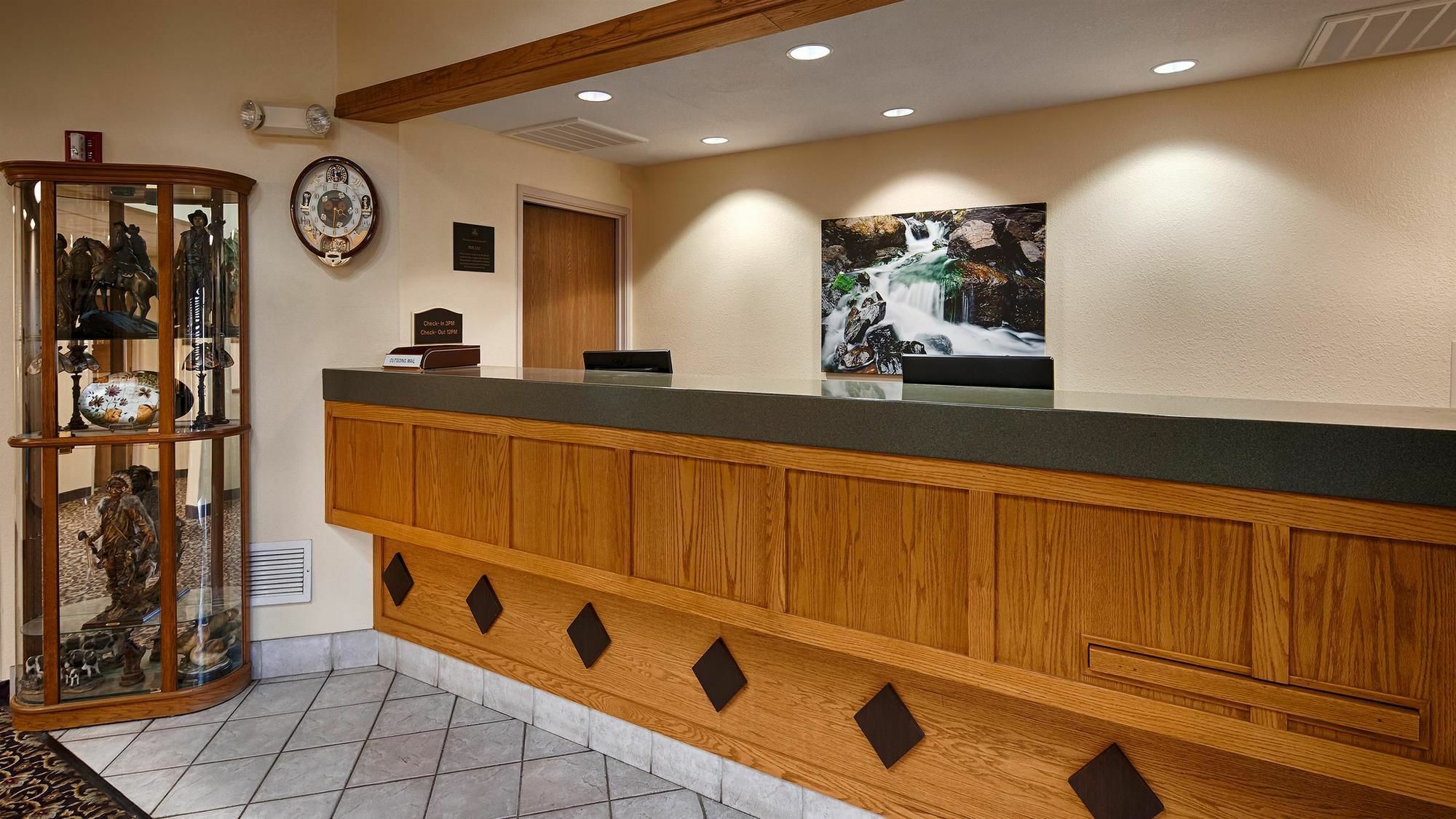 Quality Inn & Suites Lawrence - University Area Ngoại thất bức ảnh